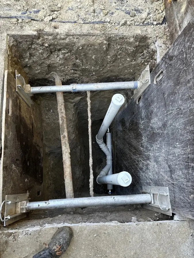 Experienced plumber completing Drain Cleaning work in Prineville